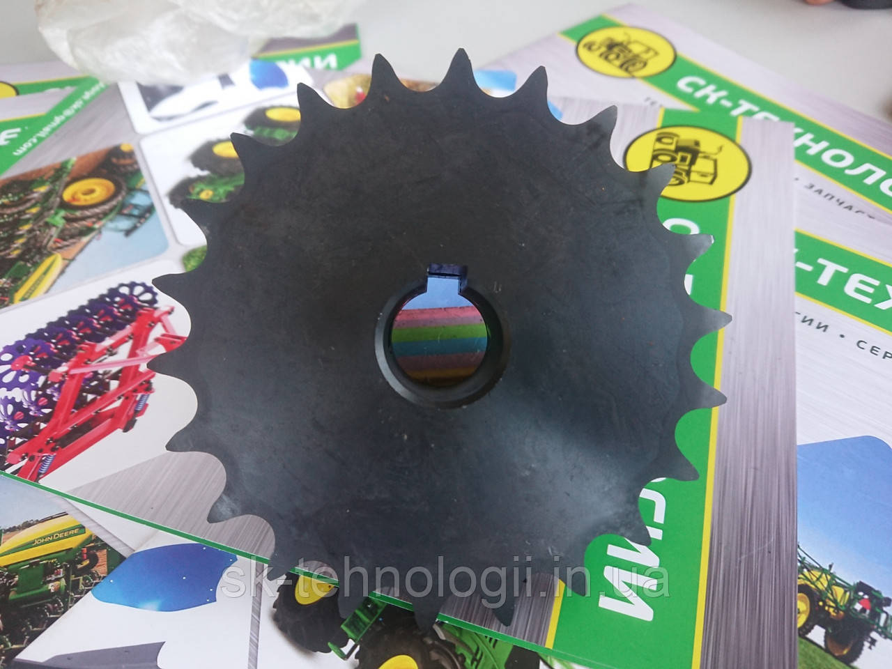 Звездочка JOHN DEERE (Cametet) JOHN DEERE AH121046