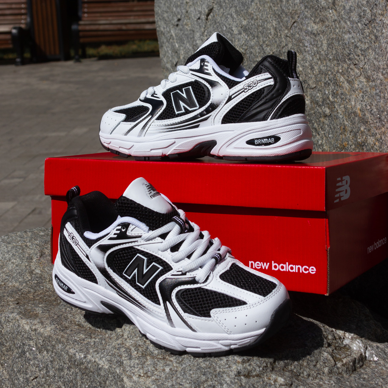 РОЗПРОДАЖ Кросівки New Balance 530 білі з чорним ню беленс (40 р)