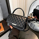 Жіноча класична сумка 1623 з ручкою стьобана крос-боді через плече чорна, фото 4