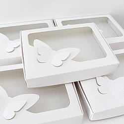 Коробочка подарункова 20х15х3см (біла з прозором віконцем) 100005