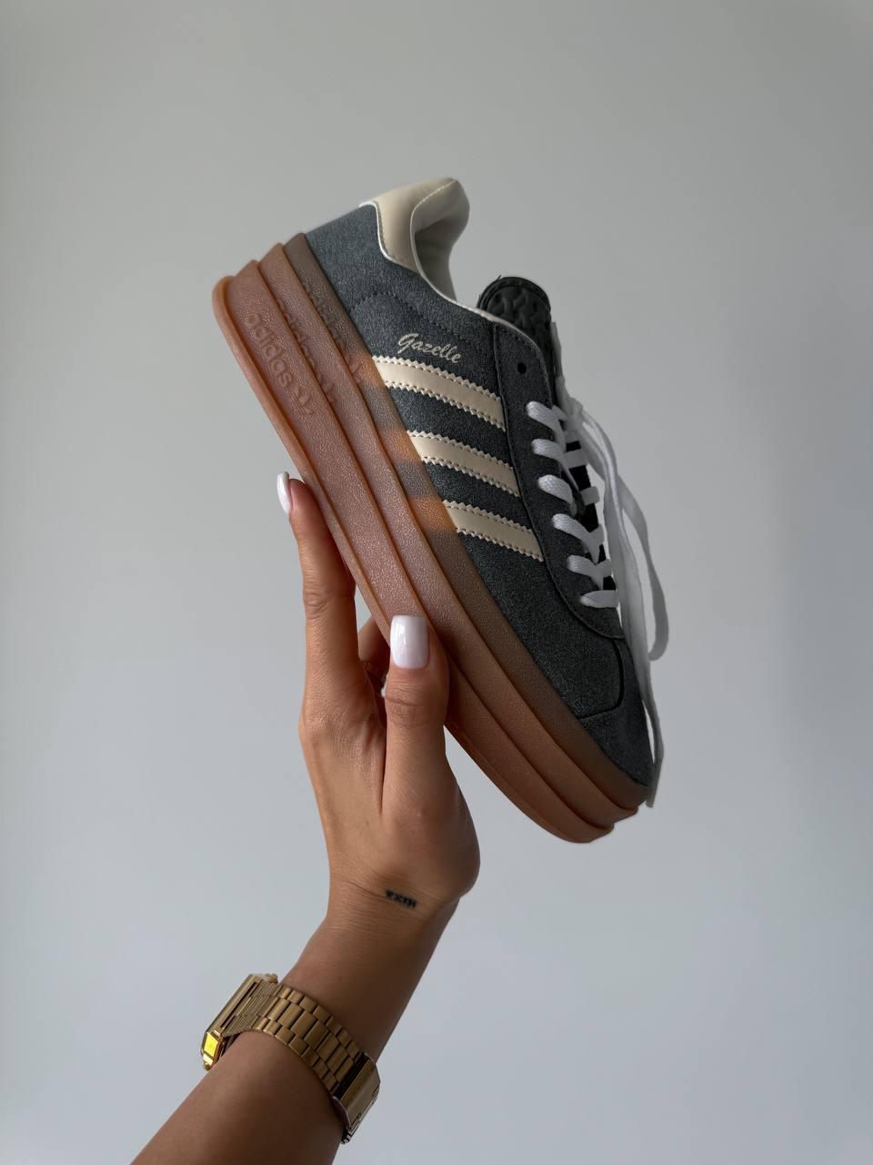 Сірі кросси жіночі Adidas Gazelle. Модне взуття жіноче Адідас Газель.
