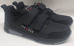 Кросівки дитячі на липучках чорні від виробника модель СЛ24-3112