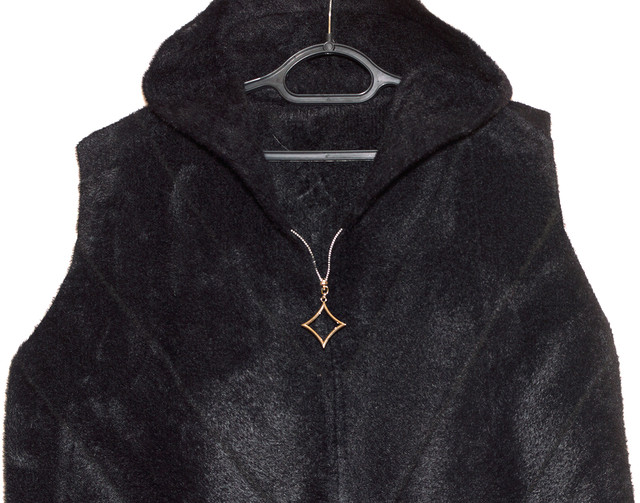 Женская Теплая жилетка безрукавка с капюшоном жилетки из альпака