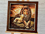 Картина з бурштину " Лев і ягня "40x40 см, фото 3