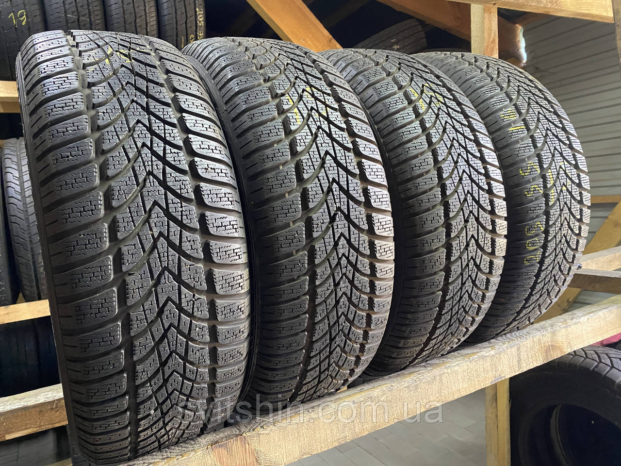 Зимові шини 205/55R16 Dunlop Winter Spotr 4D 8мм, фото 1