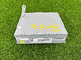 Блок радіоприймача Volkswagen Touareg NF 3.0 2012 (б/у)