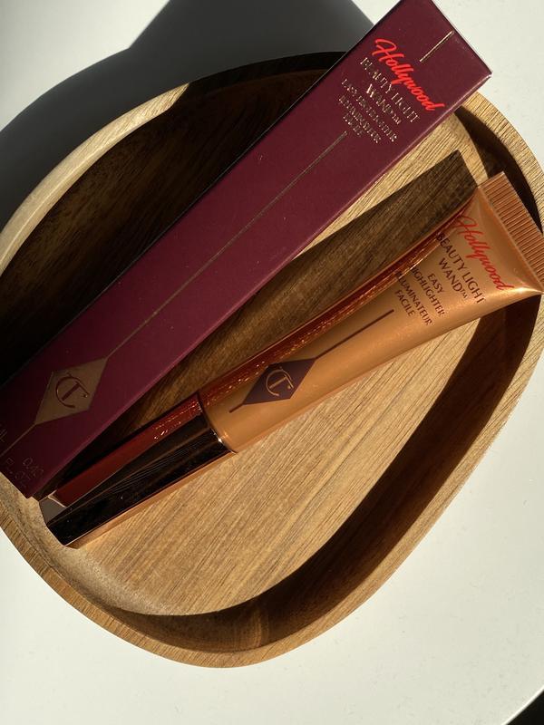 Кремовий хайлайтер Charlotte Tilbury Hollywood Beauty Light Wand - Spotlight (12 ml), фото 1