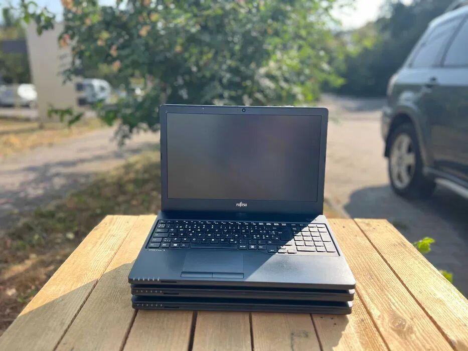 Б/в Ноутбук Fujitsu LifeBook A555 15.6" 1366x768| Core i5-5200U| 8 GB RAM| 256 GB SSD| HD 5500