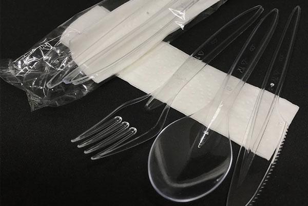 Преміум набір прозорих одноразових столових приборів (виделка+ ніж + ложка + серветка) упаковка 200шт, фото 1