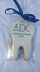 Пряники з логотипом ADC, корпоративні пряники, корпоративні замовлення