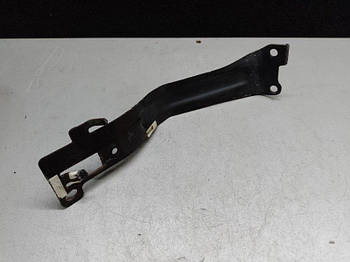 Кронштейн заднього бампера MAZDA CX-5 (KF) 16-21 2.5 PY-VPS 2018 прав. (б/у)