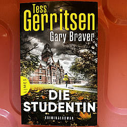 Tess Gerritsen Die Studentin (триллер німецькою)