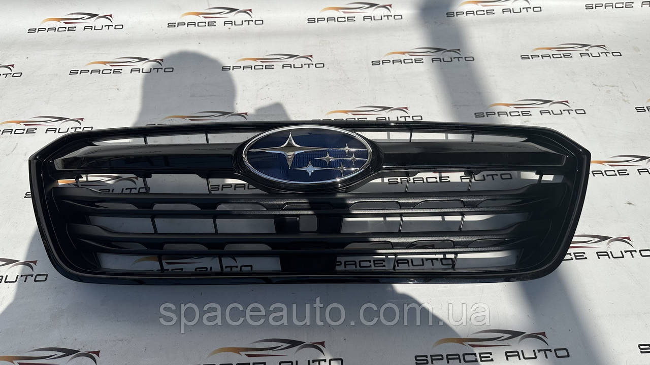 Решетка радиатора Subaru Outback B16 2021-2024 год новая оригинал под камеру в наличии