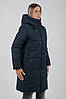 Жіночий теплий зимовий пуховик середньої довжини з капюшоном, фото 9