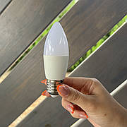 Лампочка свічка 8w Е27 THE LIGHT