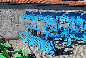 Плуг оборотний навісний SOIL KING 3+3+1