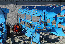 Плуг оборотний навісний SOIL KING 2+2+1