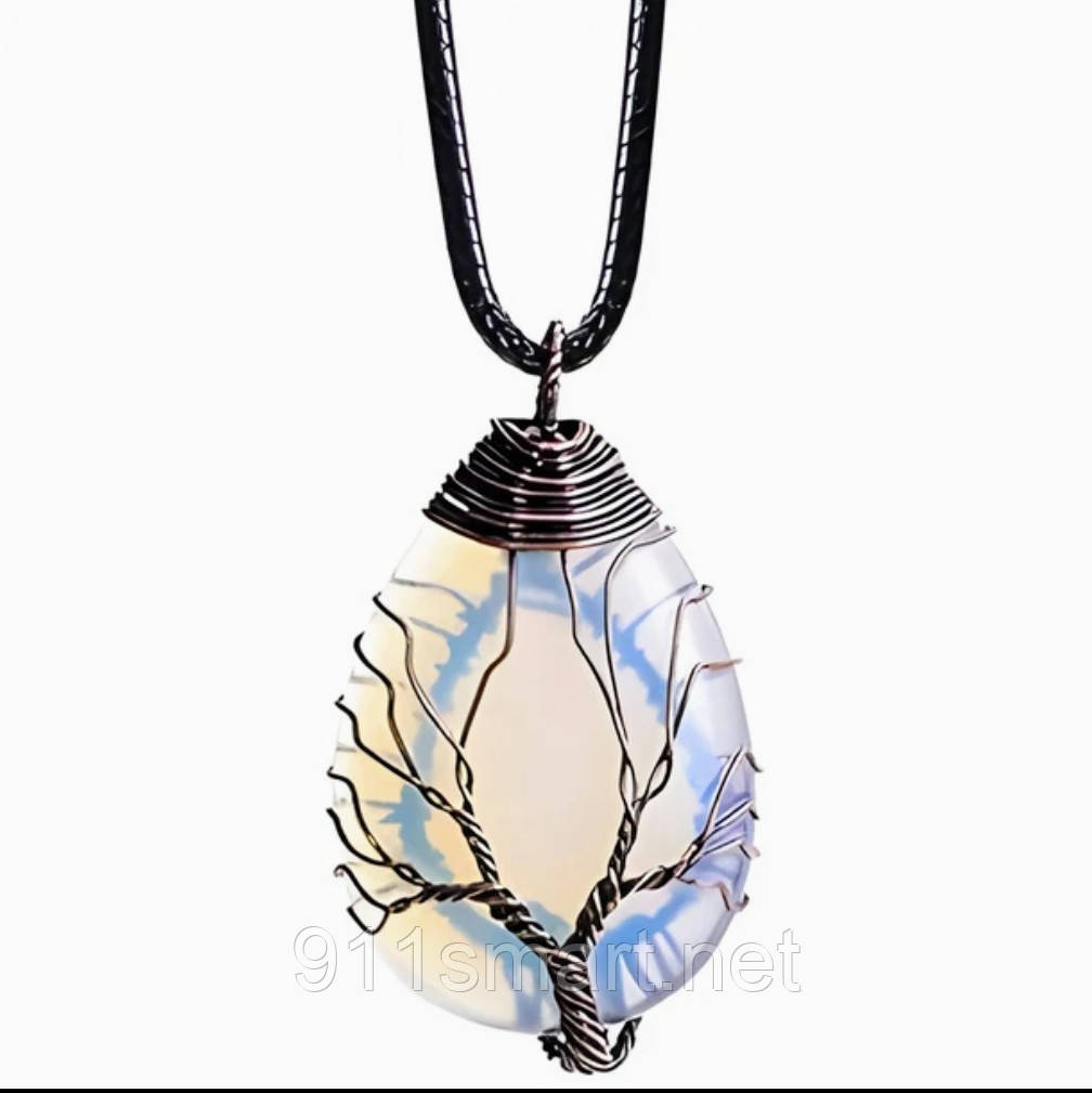 Кулон з Опала з деревом життя на шнурі.