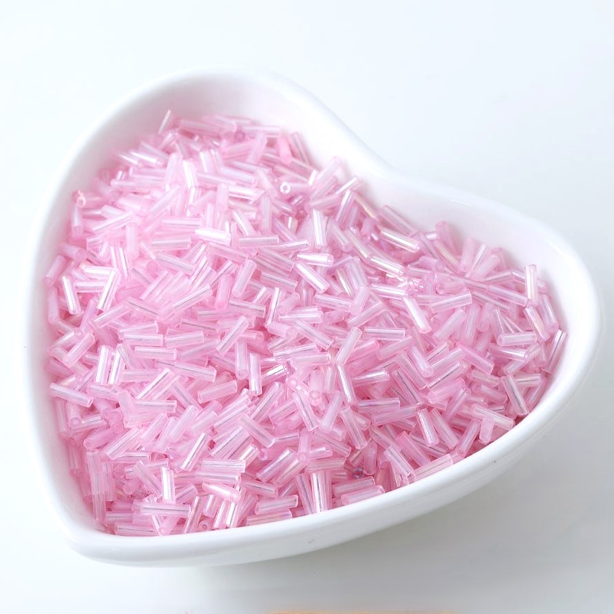 Бісер стеклярус блискучий 2х6 мм 50 г Рожевий райдужний ніжний, фото 1