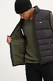 AllOriginal com ua Пухова безрукавка Tommy Jeans чоловіча колір чорний перехідна DM0DM18896 РОЗМІРИ ЗАПИТУЙТЕ, фото 7