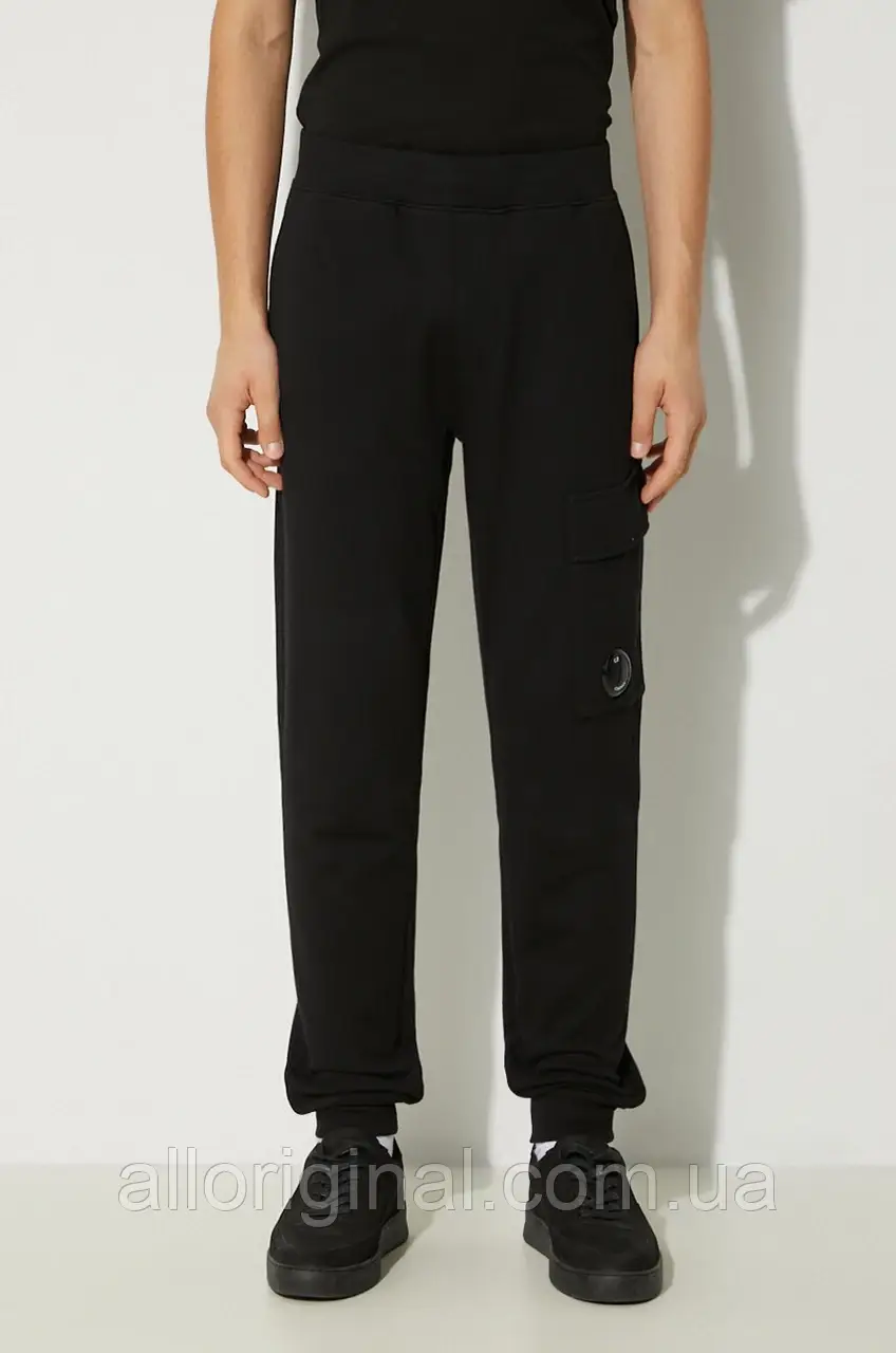 AllOriginal com ua Бавовняні спортивні штани C.P. Company Diagonal Raised Fleece Cargo Sweatpants колір чорний