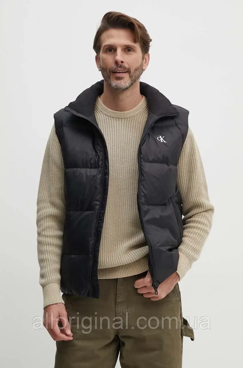 AllOriginal com ua Пухова безрукавка Calvin Klein Jeans чоловіча колір чорний зимова J30J325901 РОЗМІРИ