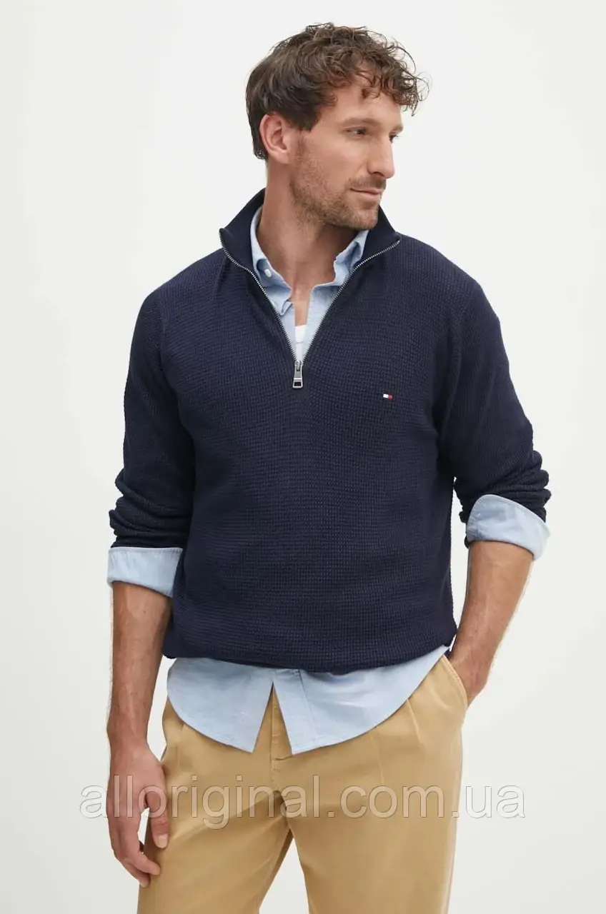 AllOriginal com ua Бавовняний светр Tommy Hilfiger колір синій легкий півгольф MW0MW35471 РОЗМІРИ ЗАПИТУЙТЕ