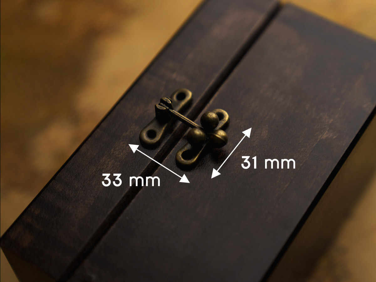 Засувка. Колір  "стара латунь". 31х33