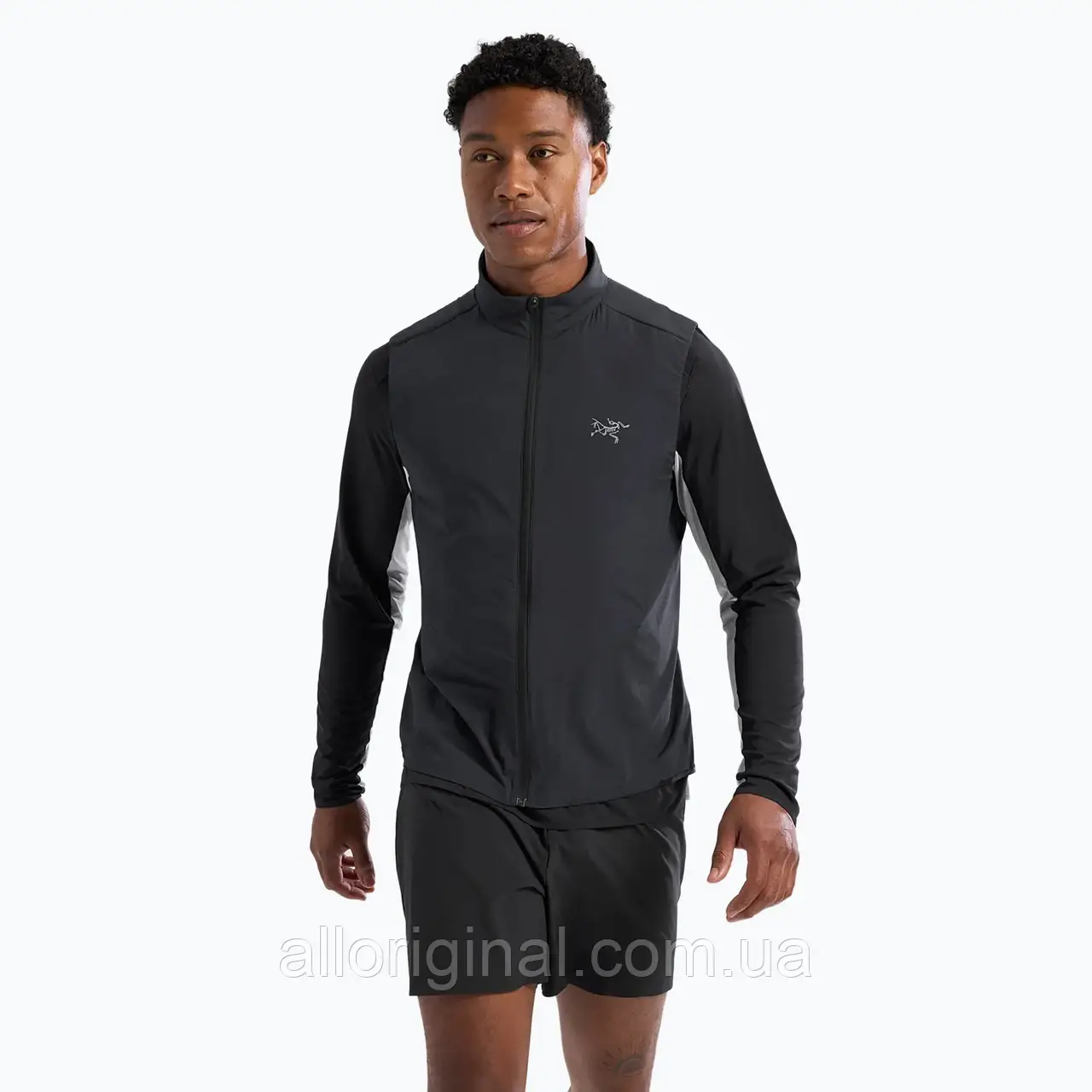 AllOriginal com ua Чоловіча безрукавка Arc'teryx Norvan утеплена чорна РОЗМІРИ ЗАПИТУЙТЕ
