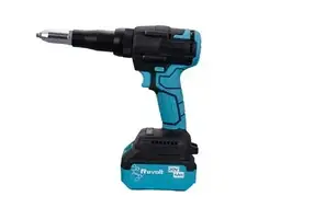 Заклепувальник