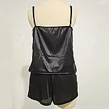 Чорна жіноча нічна піжама зі стрейчевого атласу шорти та майка, фото 3