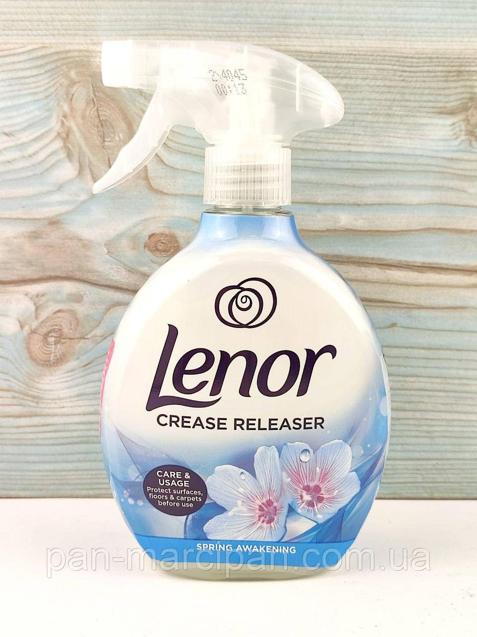 Спрей для розгладжування складок на одязі Lenor Crease Releaser Spring 500мл Великобританія, фото 1