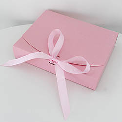 Коробочка подарункова 19,5х25х5см (рожева) 100001