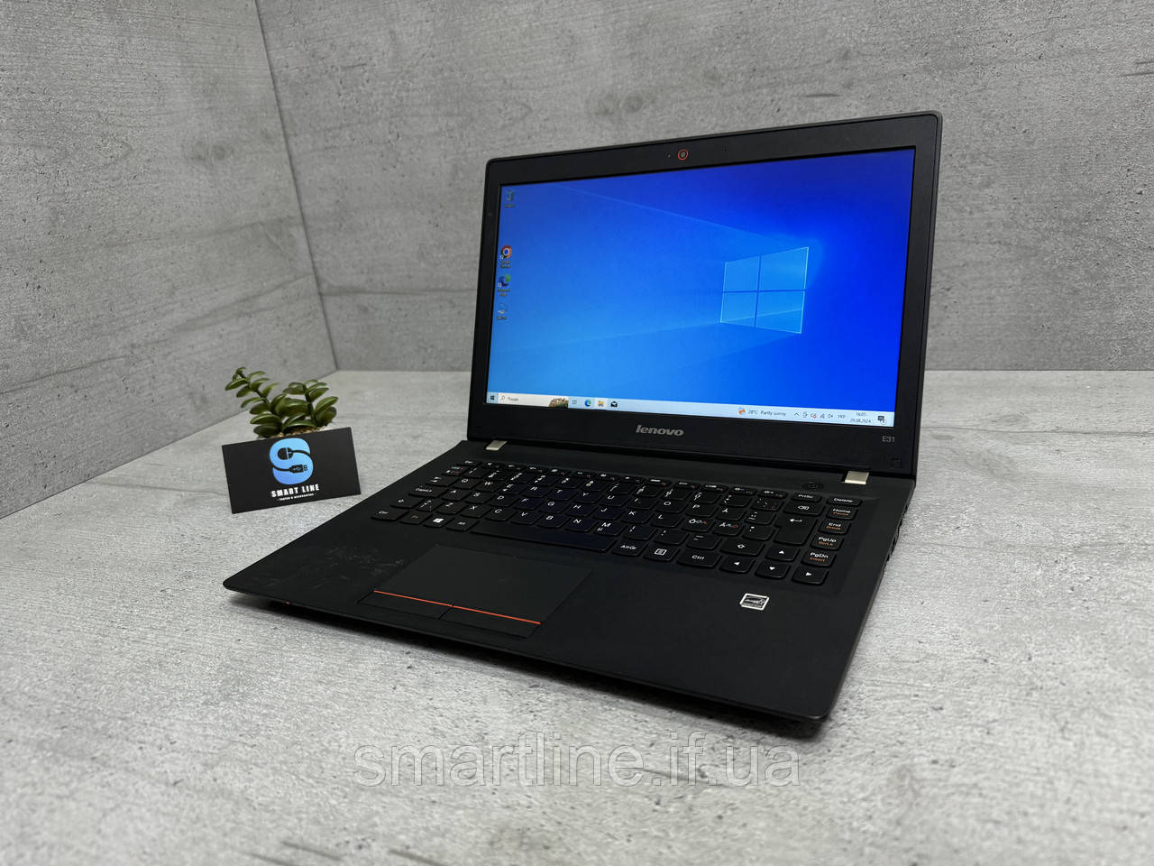 13.3" 8gb i3-5005U 256gb Мультимедійний ноутбук Lenovo Леново E31-70, фото 1