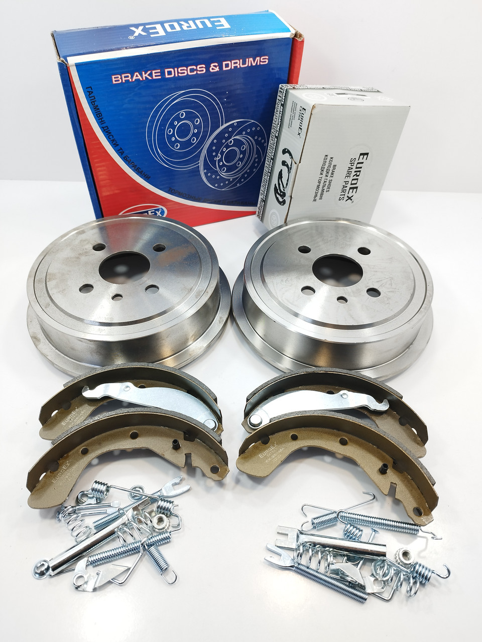 Барабан гальмівний задній (к-т 2 шт.+колодки+рем комплекти) Ланос 1,6 Нексія без маточини EuroEx Венгорія, фото 1