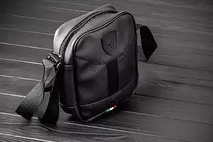 Стильна сумка через плече, барсетка Puma Ferrari, ферарі пума. Чорна