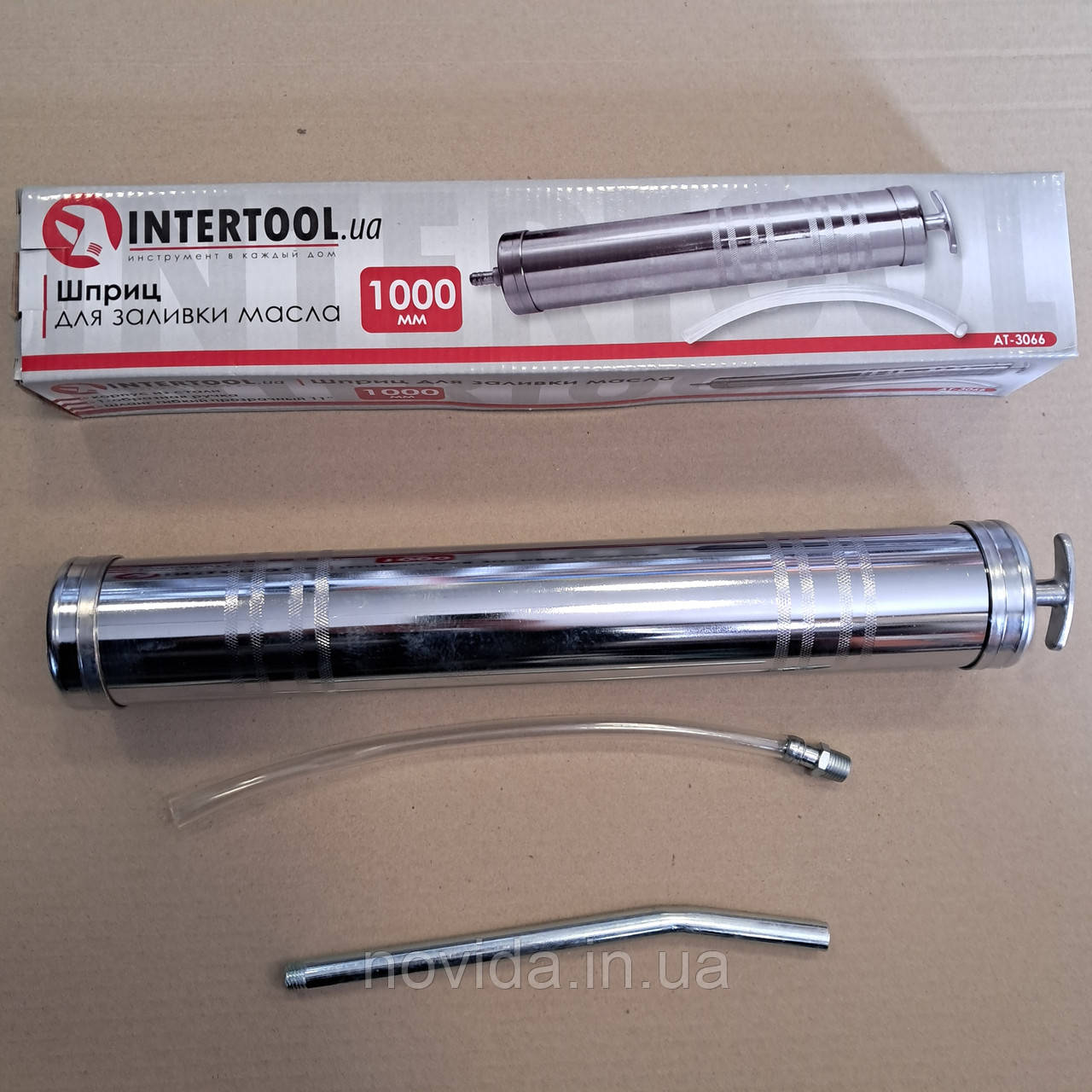 Шприц для заливки олії 1000 мл INTERTOOL AT-3066