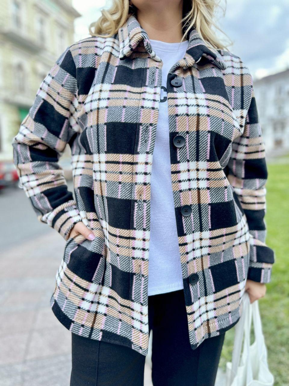 Тепла сорочка в клітинку Oversize у сірому кольорі