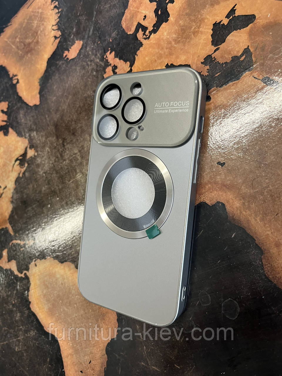 Протиударний титановий магнітний Magsafe чохол на iPhone 13 pro