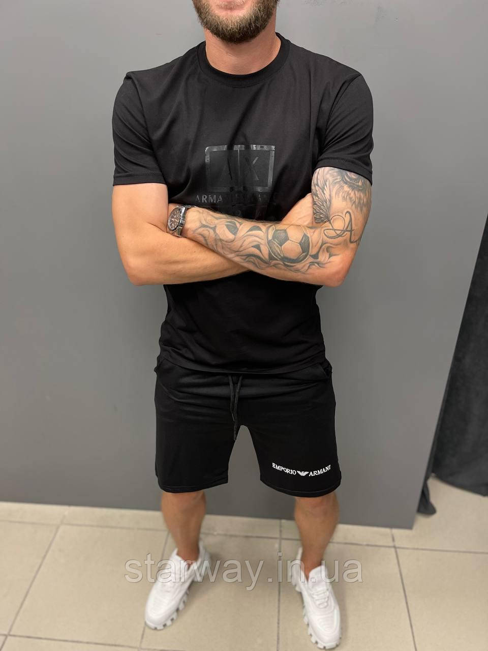 Чорні трикотажні шорти з білим принтом emporio armani