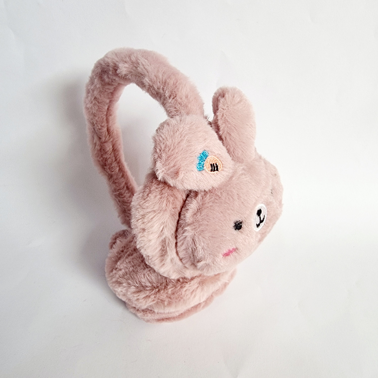 Хутряні дитячі навушники Зайчики з морквиною пудра, об'єм 52-56 см