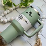 Термос термочашка Stanley Quencher H2.0 Tumbler з нержавіючої сталі Олива 1,18 л KT6007801 - B4-Уцінка, фото 3