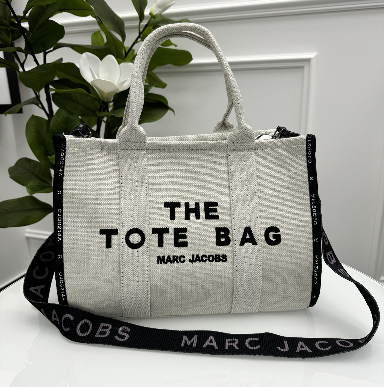 Сумка жіноча THE jacquard medium TOTE BAG текстиль молочний, фото 1