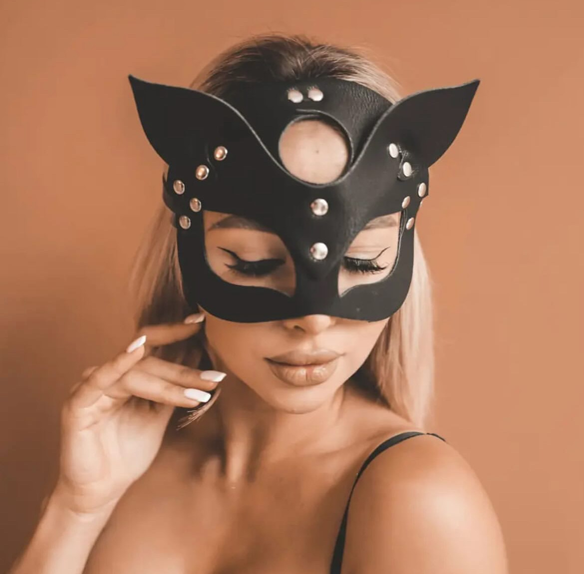 Маска для рольових ігор БДСМ маска кішки з екошкіри чорна еротична маска, фото 1
