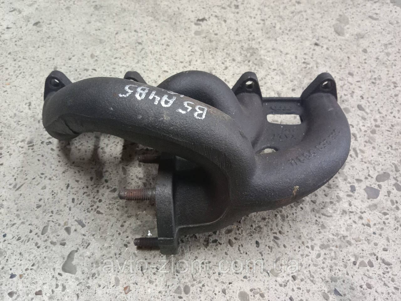 Випускний колектор Volkswagen Passat B5, Audi A4 B5, Audi A4, Пасат Б5. 1,6 8V. 06B253033H.
