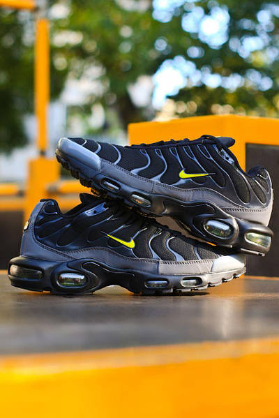 Nike Air Max Tn Plus Black Yellow Krosonavtik 2333753338