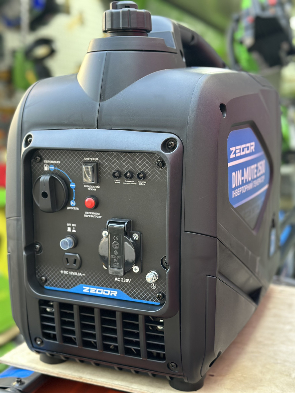 Генератор бензиновий інверторний 2.5 кВт ZEGOR DIN-MUTE2500