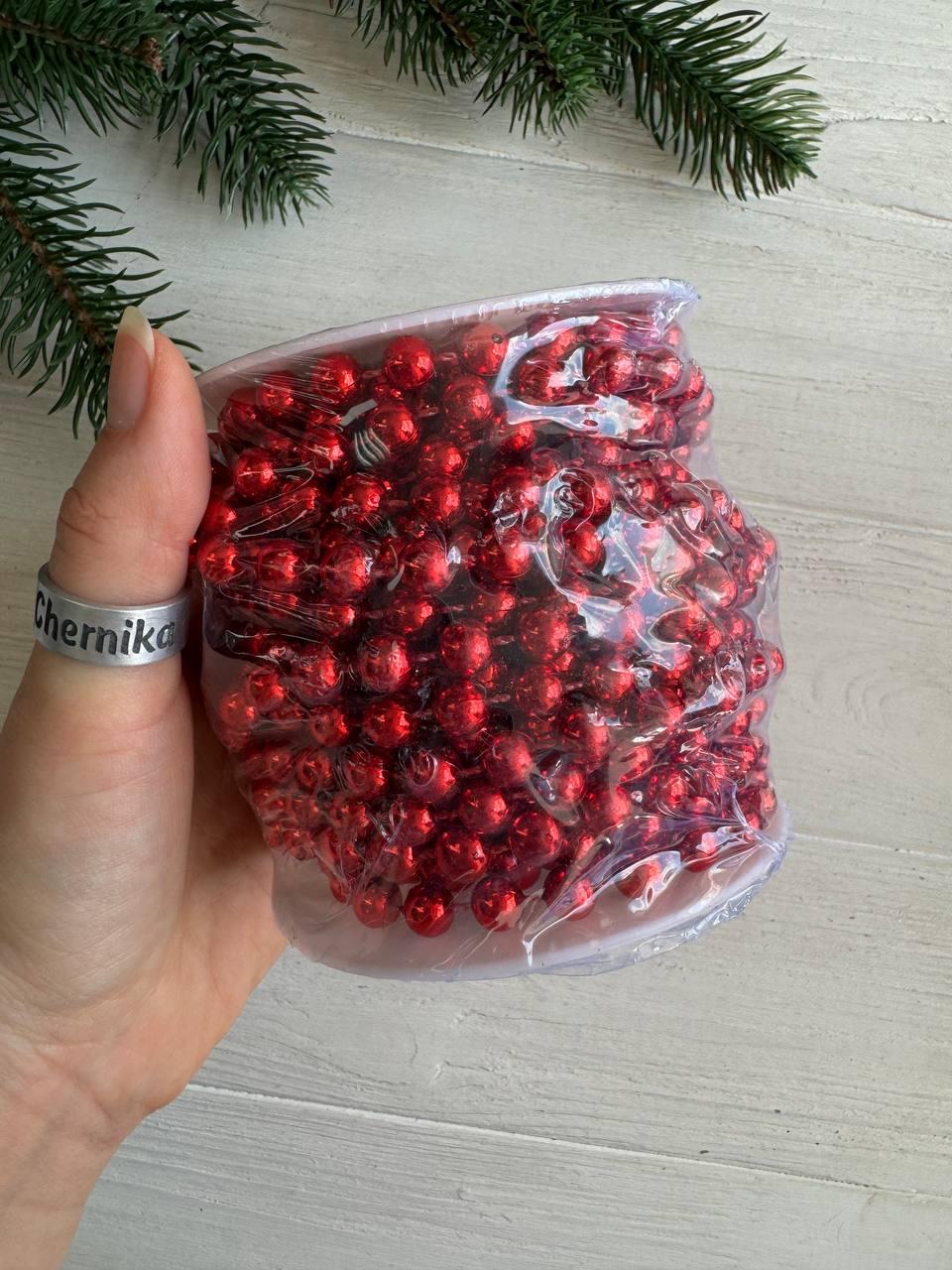 Намистини на нитці " 8 мм "  ,  червоні  10 метрів