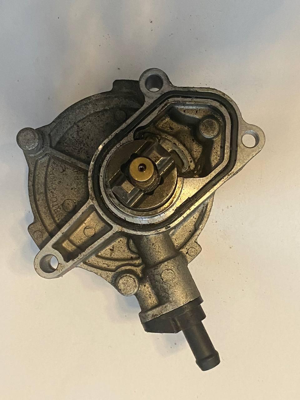 Вакуумний паливний насос Hyundai / Kia 28810-2A201 / 288102A201
