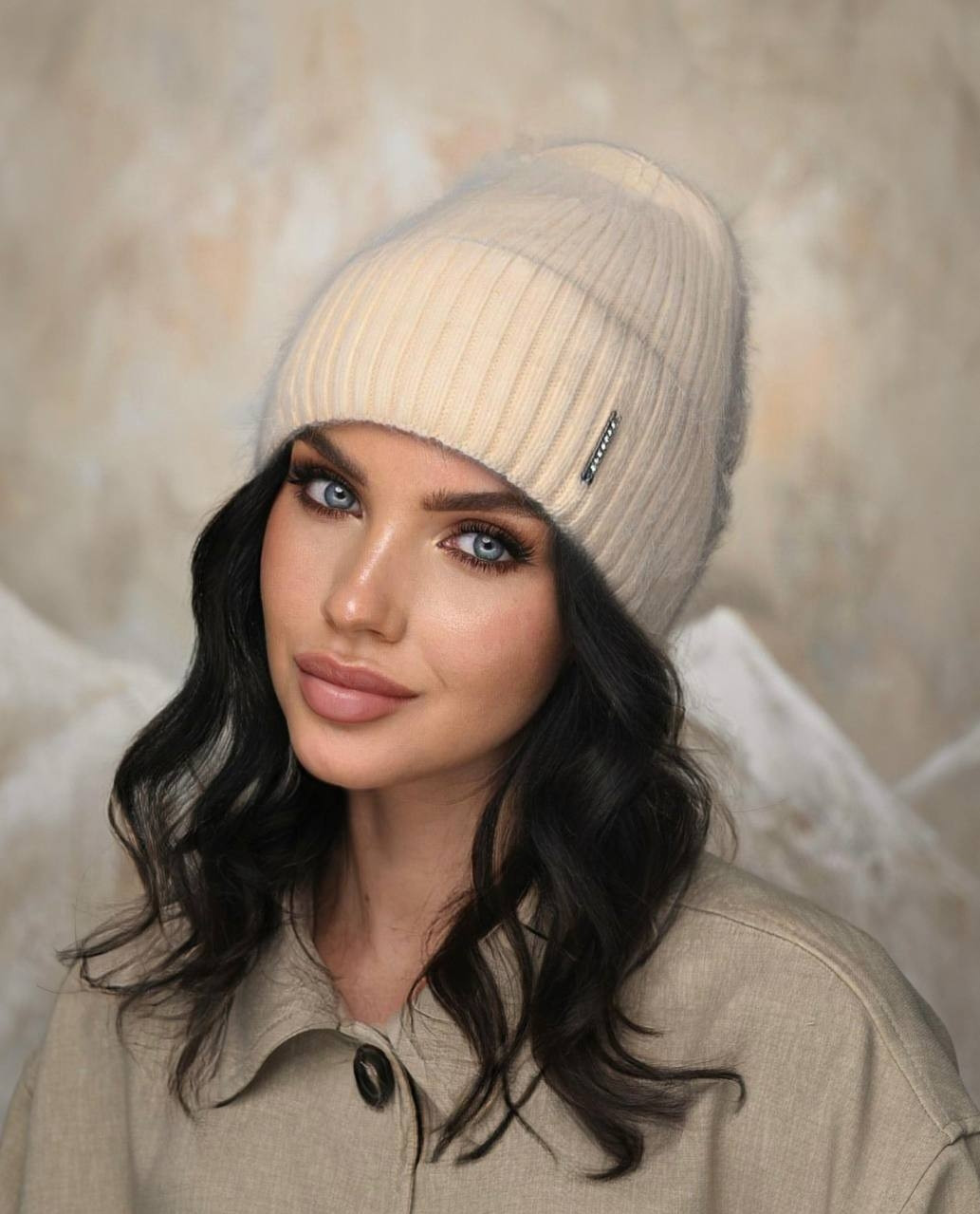 В'язана шапка "Аліса" колір бежевий